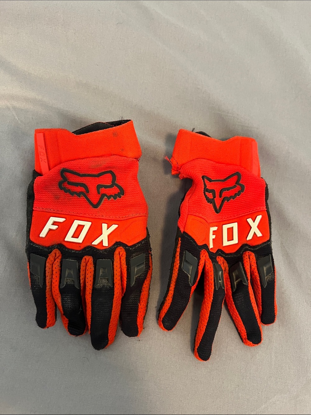 Fox Red and Black Youth Racing Gloves
